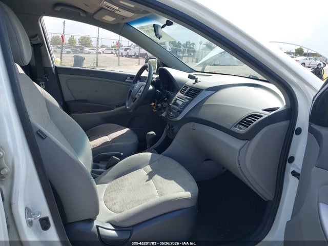 45201703 :رقم المزاد ، KMHCT4AE6FU867230 vin ، 2015 Hyundai Accent Gls مزاد بيع