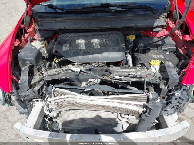 45201709 :رقم المزاد ، 1C4PJLCB4JD620306 vin ، 2018 Jeep Cherokee Latitude Fwd مزاد بيع