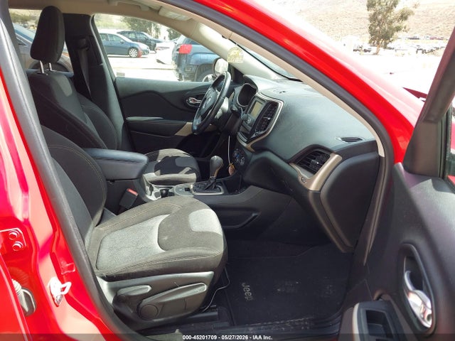 45201709 :رقم المزاد ، 1C4PJLCB4JD620306 vin ، 2018 Jeep Cherokee Latitude Fwd مزاد بيع