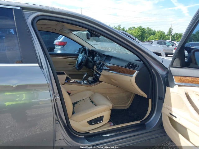 2011 Bmw 535i Xdrive მანქანა იყიდება აუქციონზე, vin: WBAFU7C55BC870386, აუქციონის ნომერი: 45201712