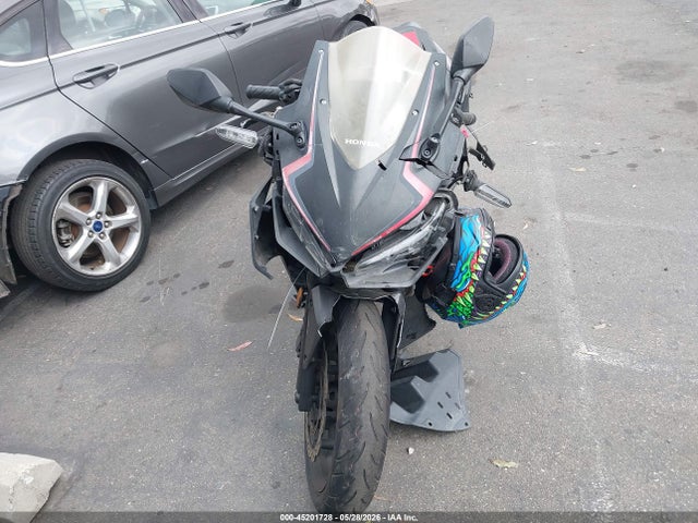 MLHPC6255M5200296 Honda Cbr500 Ra