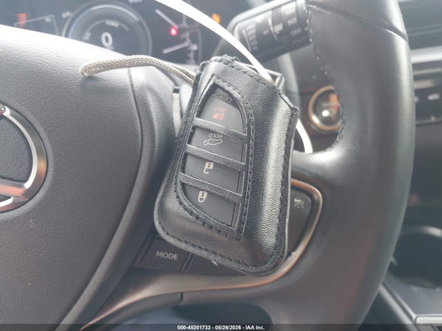 2024 Lexus Ux 250h მანქანა იყიდება აუქციონზე, vin: JTHX6JBHXR2165592, აუქციონის ნომერი: 45201732