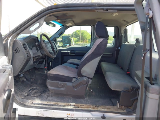 Auction sale of the 2015 Ford F-450 Chassis Xl, vin: 1FD0X4HT1FEC58374, lot number: 45201739