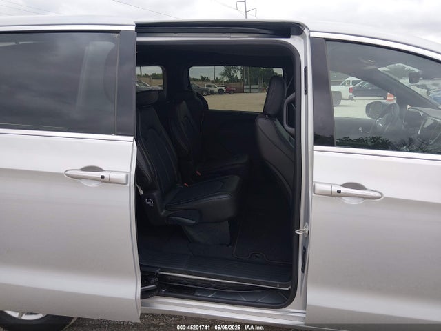 Продаж на аукціоні авто 2026 Chrysler Pacifica Select, vin: 2C4RC1BG4TR268395, номер лоту: 45201741