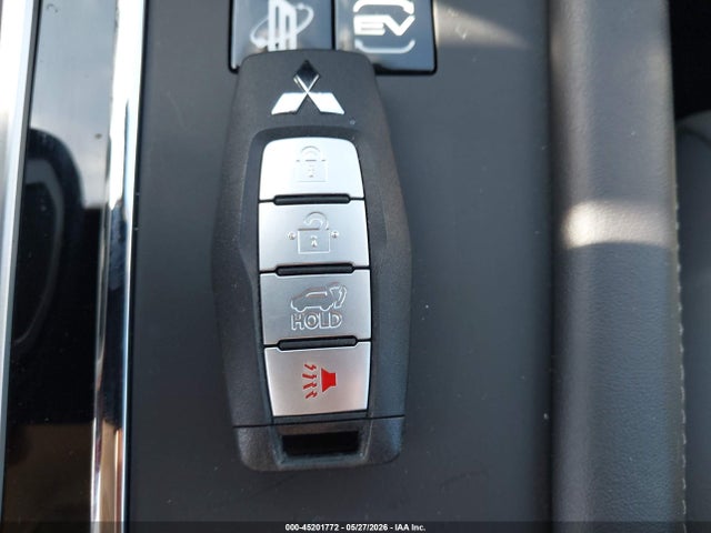 JA4T5UA9XPZ062251 Mitsubishi Outlander Phev Se S-awc