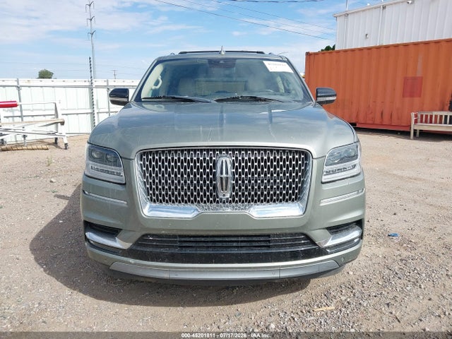 5LMJJ2LTXKEL04969 Lincoln Navigator Reserve