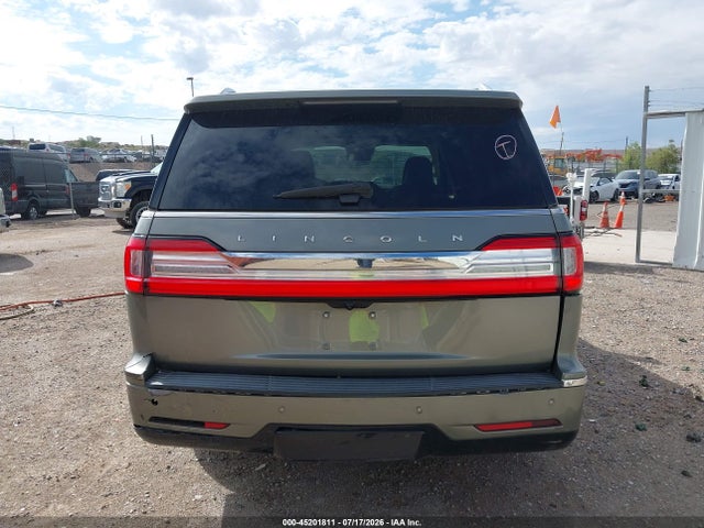 5LMJJ2LTXKEL04969 Lincoln Navigator Reserve