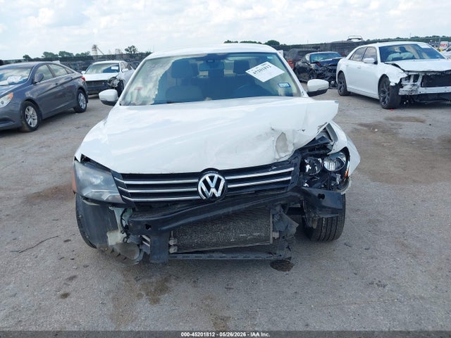 Aukcja sprzedaży 2015 Volkswagen Passat 1.8t Se, vin: 1VWBS7A33FC004178, numer aukcji: 45201812