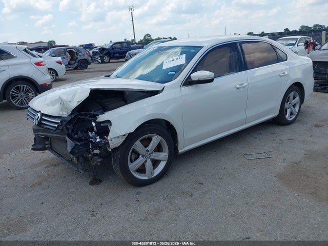 Aukcja sprzedaży 2015 Volkswagen Passat 1.8t Se, vin: 1VWBS7A33FC004178, numer aukcji: 45201812