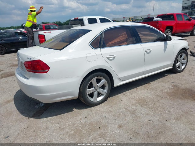 Aukcja sprzedaży 2015 Volkswagen Passat 1.8t Se, vin: 1VWBS7A33FC004178, numer aukcji: 45201812