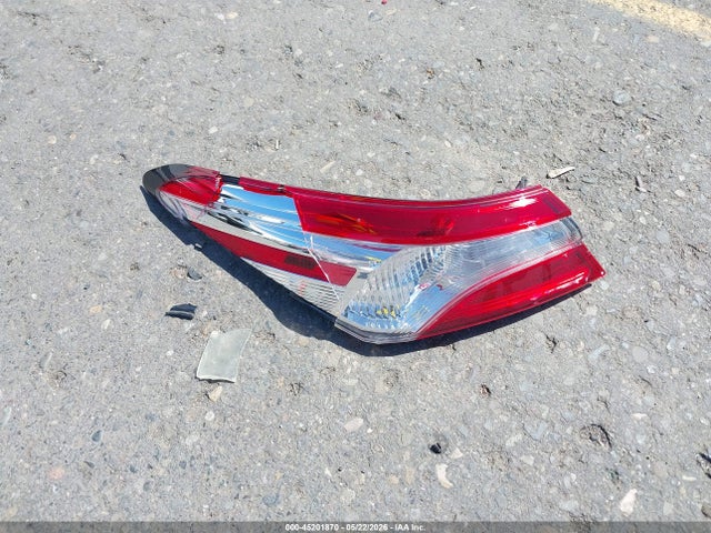 Toyota Camry Le Hybrid 2020 4T1C31AK5LU016682 Image 10
