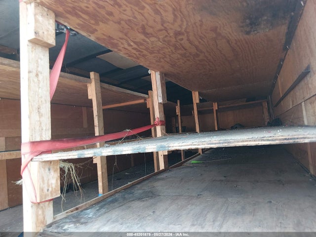 45201879 :رقم المزاد ، 5NHUHAV246W046444 vin ، 2006 Forest River Hals8520ta Enclosed Trailer مزاد بيع