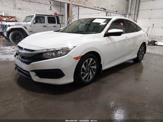 Продажа на аукционе авто 2018 Honda Civic Ex, vin: 2HGFC2F70JH500143, номер лота: 45201897