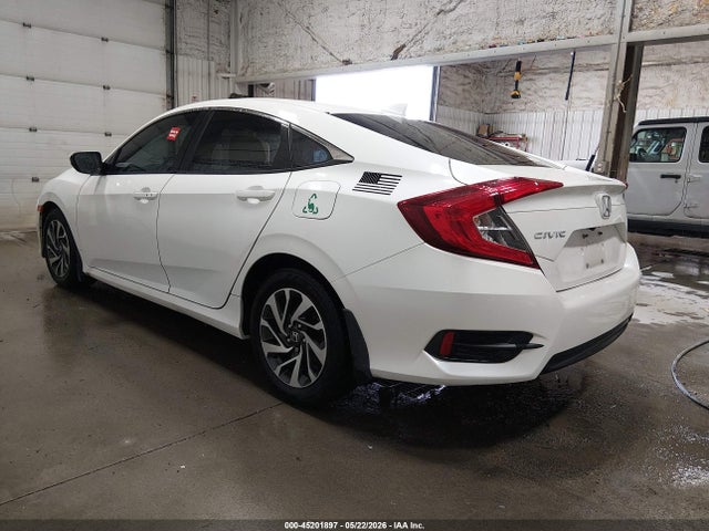 Продажа на аукционе авто 2018 Honda Civic Ex, vin: 2HGFC2F70JH500143, номер лота: 45201897