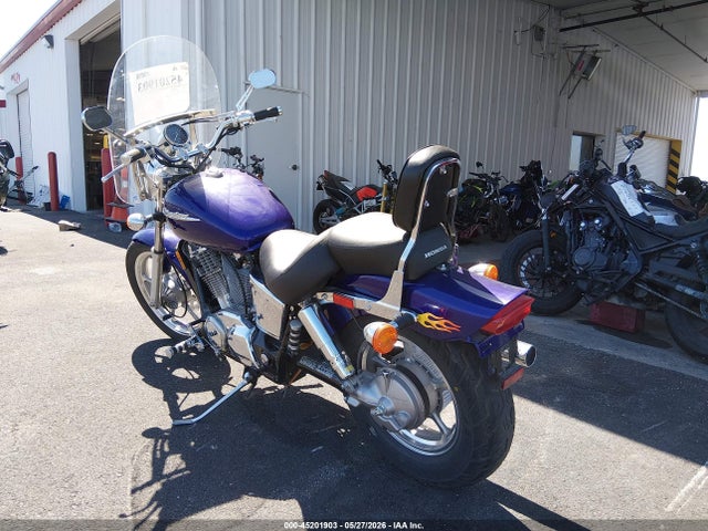 2002 Honda Vt1100 C მანქანა იყიდება აუქციონზე, vin: 1HFSC18022A604730, აუქციონის ნომერი: 45201903