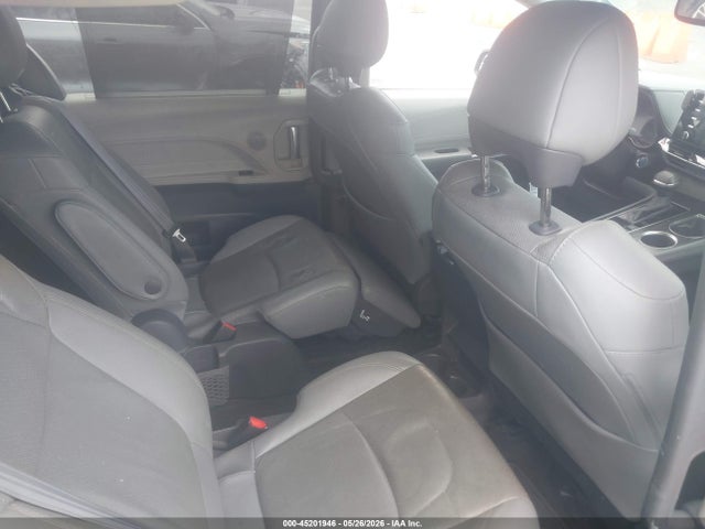 Toyota Sienna Limited 2021 5TDZRKEC7MS029557 Image 8
