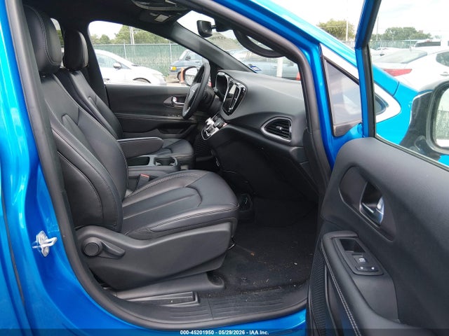 Продажа на аукционе авто 2026 Chrysler Pacifica Select, vin: 2C4RC1BG4TR196713, номер лота: 45201950