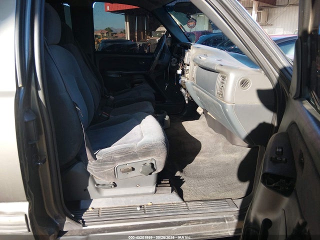 Aukcja sprzedaży 2001 Chevrolet Silverado 1500 Ls, vin: 2GCEC19T111305772, numer aukcji: 45201959