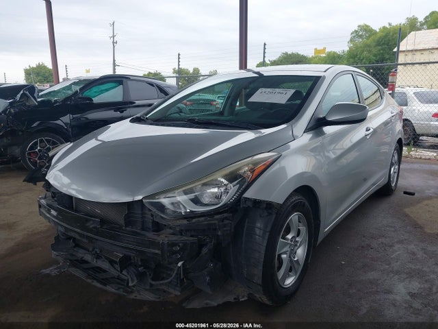 Hyundai ELANTRA SE 2015 5NPDH4AE7FH564428 Image 2