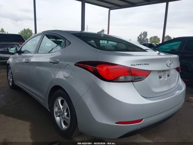 Hyundai ELANTRA SE 2015 5NPDH4AE7FH564428 Image 3