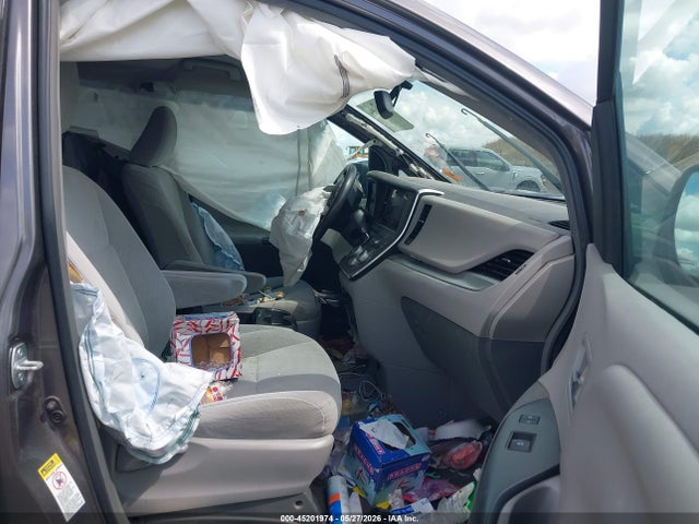 Toyota Sienna Le 8 Passenger 2015 5TDKK3DC9FS577625 Image 5