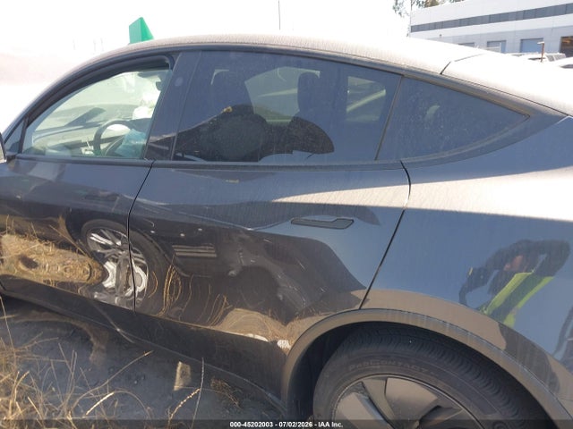 2026 Tesla Model Y Premium Rear-wheel Drive/rear-wheel Drive მანქანა იყიდება აუქციონზე, vin: 7SAYGDED3TF614325, აუქციონის ნომერი: 45202003