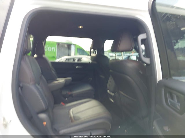 JN8AY3BA3S9000405 Nissan Armada Sl 2wd