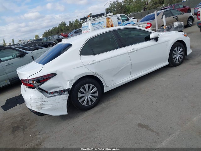 4T1C31AK5NU570713 Toyota Camry Le Hybrid