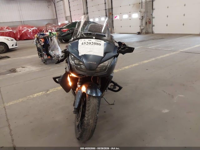 JH2SC7454EK000018 Honda Ctx1300 A