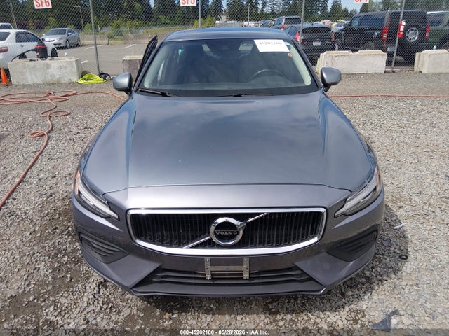 7JRA22TK3LG037824 Volvo S60 T6 Momentum