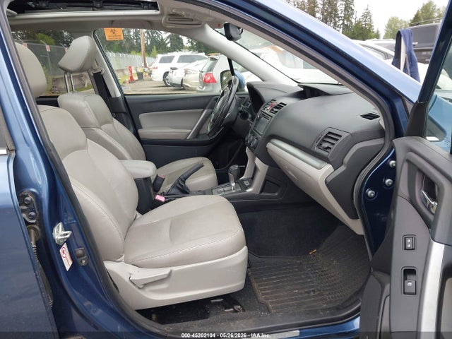 45202104 :رقم المزاد ، JF2SJAPC7EH400563 vin ، 2014 Subaru Forester 2.5i Touring مزاد بيع