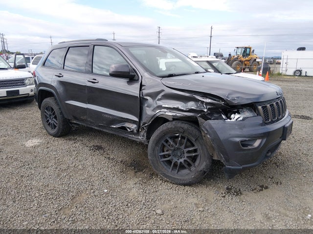 Jeep Grand Cherokee 75th Anniversary 2016 1C4RJFAG4GC355930 main image