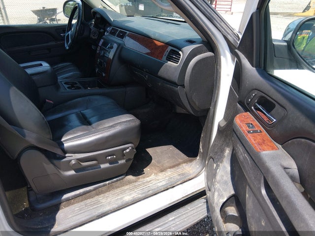 Aukcja sprzedaży 2014 Chevrolet Tahoe Lt, vin: 1GNSKBE09ER105251, numer aukcji: 45202117