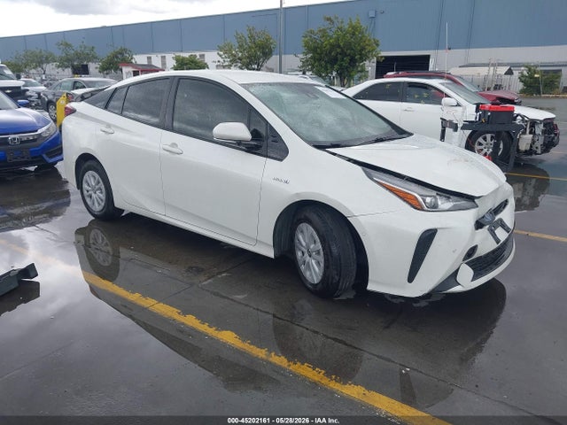 Toyota Prius Le 2019 JTDKARFU7K3101817 Image 1