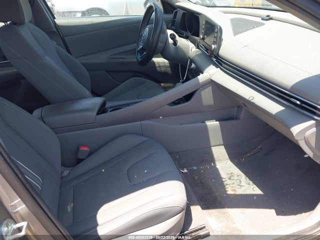 45202229 :رقم المزاد ، KMHLM4AJ0PU042800 vin ، 2023 Hyundai Elantra Hybrid Blue مزاد بيع