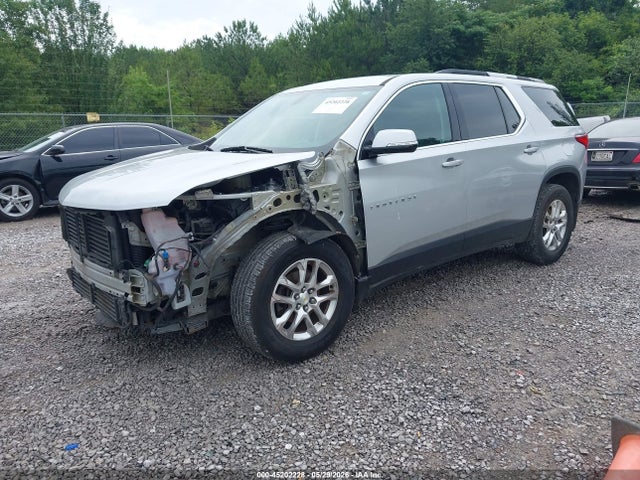Chevrolet Traverse 1lt 2018 1GNERGKW2JJ103896 Image 2