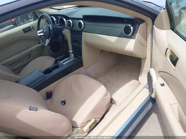 45202253 :رقم المزاد ، 1ZVFT80N775352191 vin ، 2007 Ford Mustang V6 Deluxe/v6 Premium مزاد بيع