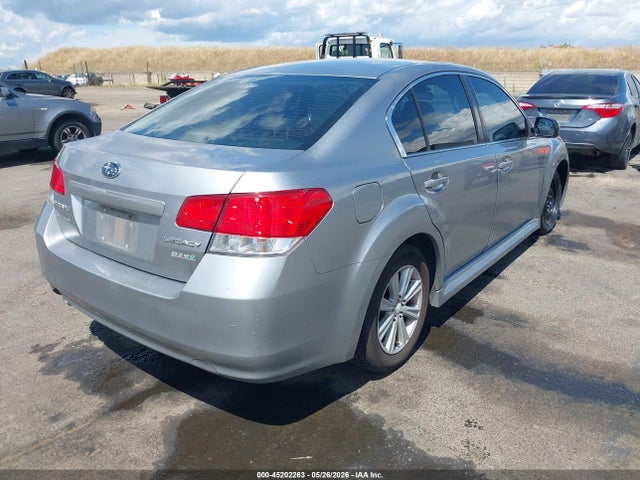 45202263 :رقم المزاد ، 4S3BMBB69B3227859 vin ، 2011 Subaru Legacy 2.5i Premium مزاد بيع