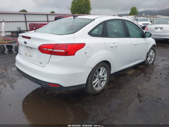 Ford FOCUS SE 2015 1FADP3F22FL221894 Image 4