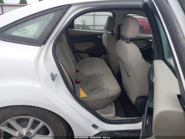 Ford FOCUS SE 2015 1FADP3F22FL221894 Image 8