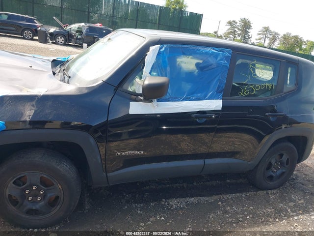 2017 Jeep Renegade Sport 4x4 მანქანა იყიდება აუქციონზე, vin: ZACCJBAB9HPE69924, აუქციონის ნომერი: 45202287