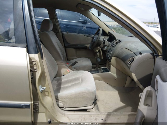 2002 Mazda Protege Dx/es/lx მანქანა იყიდება აუქციონზე, vin: JM1BJ225221608769, აუქციონის ნომერი: 45202307