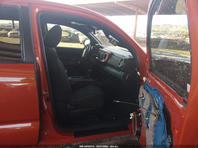 Aukcja sprzedaży 2017 Toyota Tacoma Trd Sport, vin: 3TMAZ5CN8HM034565, numer aukcji: 45202312