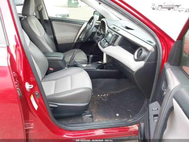 Auction sale of the 2015 Toyota Rav4 Xle, vin: JTMWFREVXFJ038565, lot number: 45202358