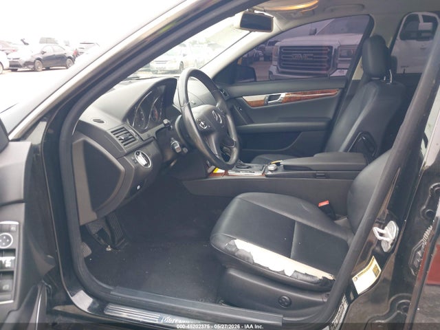 2011 Mercedes-benz C 300 Luxury/sport მანქანა იყიდება აუქციონზე, vin: WDDGF5EB1BR158498, აუქციონის ნომერი: 45202375