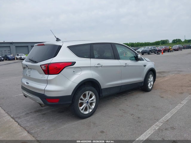 Ford ESCAPE SE 2019 1FMCU0GD0KUC23611 Image 4