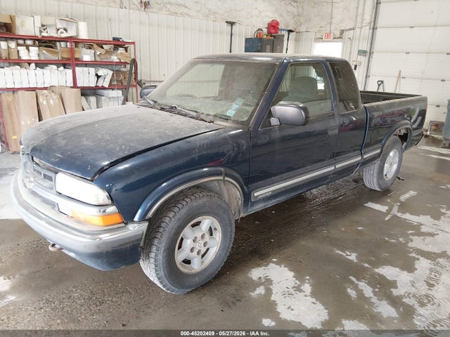 45202409 :رقم المزاد ، 1GCDT19W518102953 vin ، 2001 Chevrolet S-10 Ls مزاد بيع