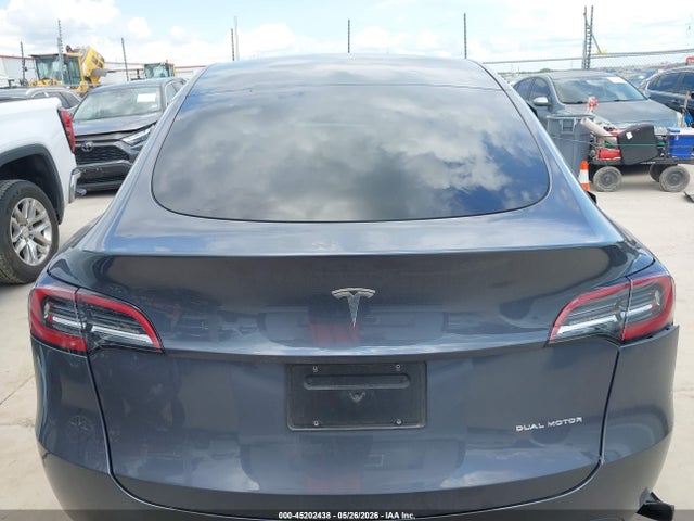 45202438 :رقم المزاد ، 7SAYGAEEXPF941527 vin ، 2023 Tesla Model Y مزاد بيع