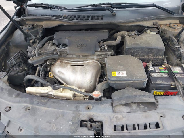 45202542 :رقم المزاد ، 4T1BF1FK6GU261704 vin ، 2016 Toyota Camry Se مزاد بيع