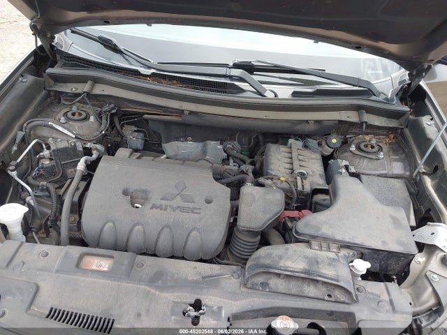45202548 :رقم المزاد ، JA4AZ3A34KZ008227 vin ، 2019 Mitsubishi Outlander Es مزاد بيع